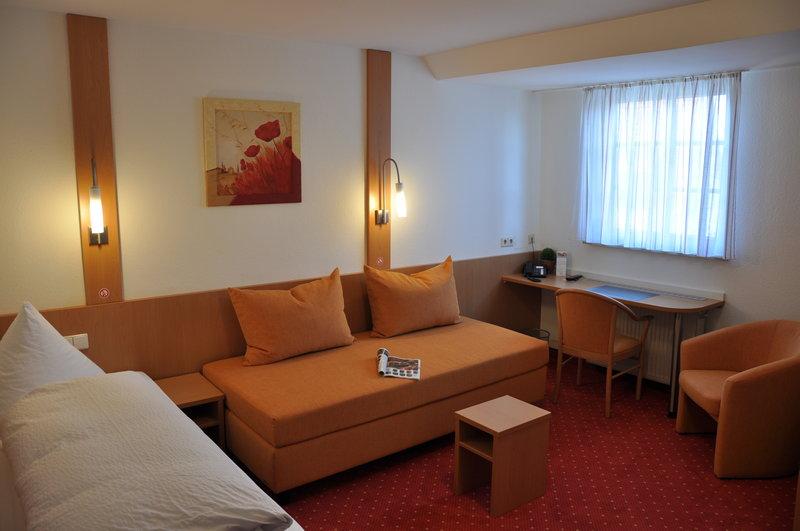 Loewen Hotel Arian Allmersbach im Tal 部屋 写真